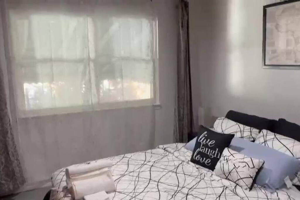 Your Cozy Comfy Rental Нью-Йорк Экстерьер фото